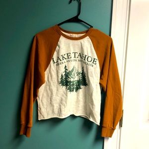 Lake Tahoe: Sierra Nevada Mountains cropped long sleeve shirt